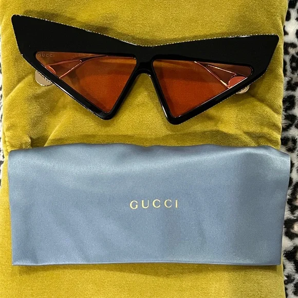 Gucci | Accessories | Gucci 7mm Cat Eye Sunglasses Special  display picture 1
